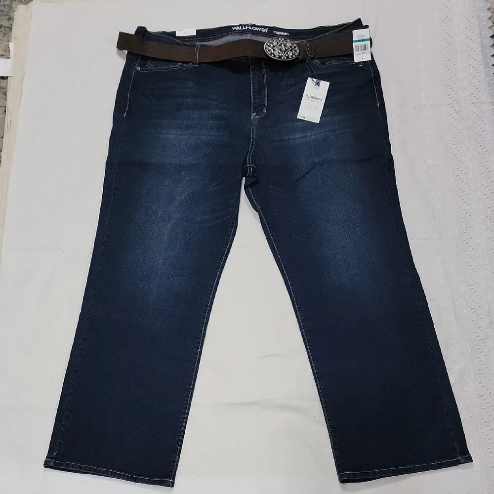 Wallflower Legendary‎ Fit Slim Bootcut Jeans Size 24 Evan Dark Wash Belted NWT